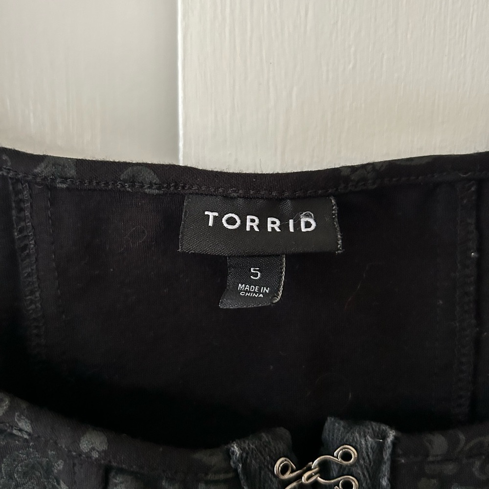 Torrid Black Corset Crop Top - Picture 2 of 4